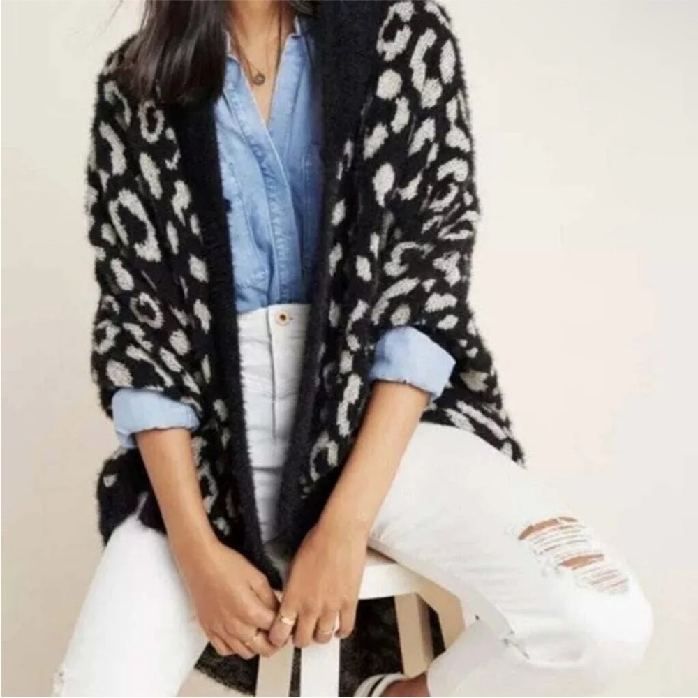 Anthropologie Akemi & Kin Louise sweater animal leopard print black and white